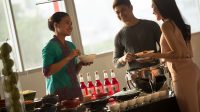 Berburu Telur Pada Momen Easter Di Santika Premiere Dyandra Medan